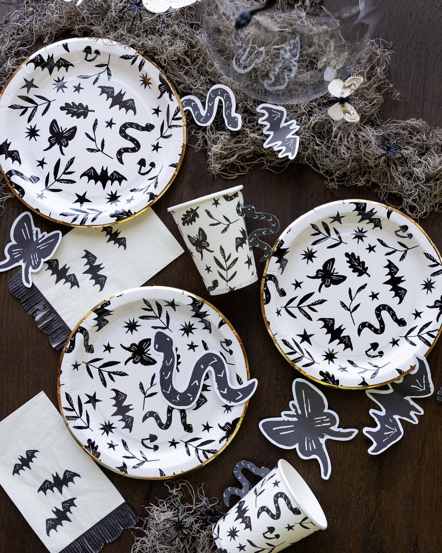 SPK1139 - Bats Fringe Scallop Dinner Napkin