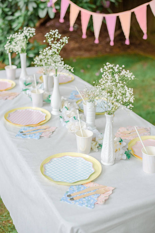 White Pastel Paper Table Cover